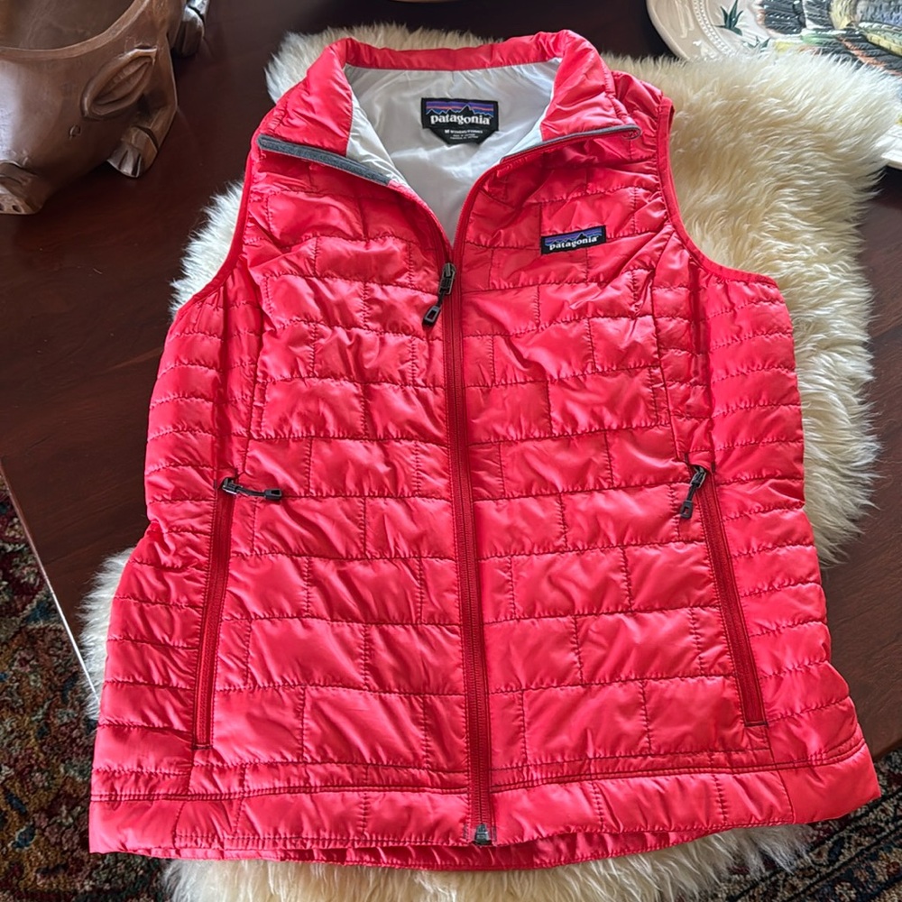 Women’s Patagonia Nano Puff Vest Excellent Used Condition
